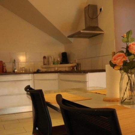 Le Wolf - 1 Chambre Dans Un T3 - 5Mn Tram Du Centre Ville - 15Mn Tram Gare Tgv Mulhouse - Wifi - Parking Exterior foto