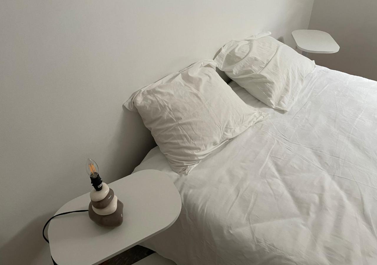 Le Wolf - 1 Chambre Dans Un T3 - 5Mn Tram Du Centre Ville - 15Mn Tram Gare Tgv Mulhouse - Wifi - Parking Exterior foto